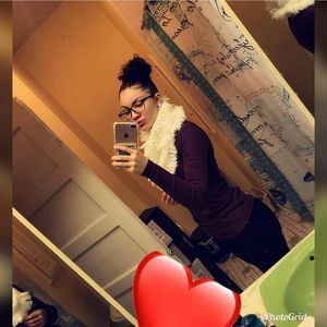 Meet your Posher, Jazmin